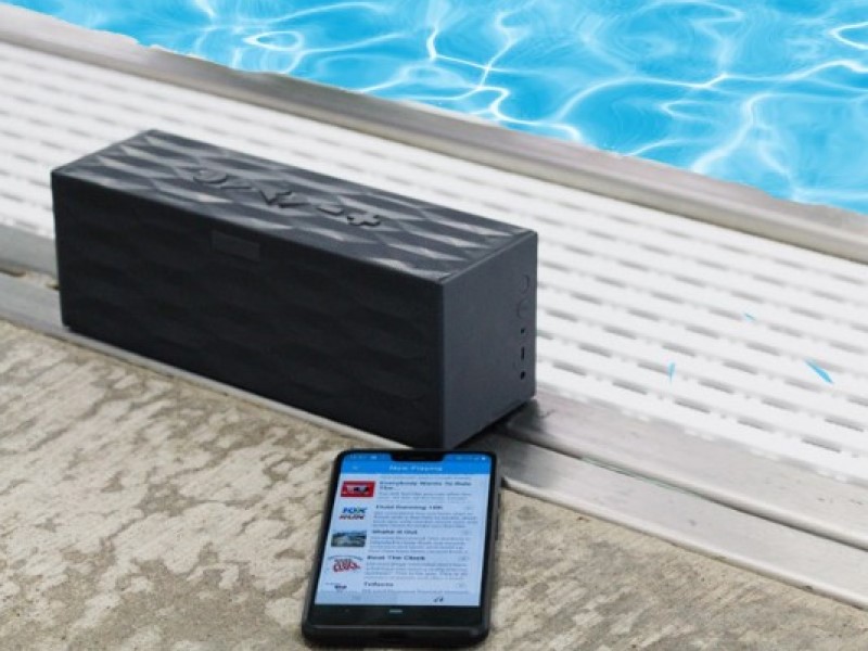 Fluid Running app and speaker